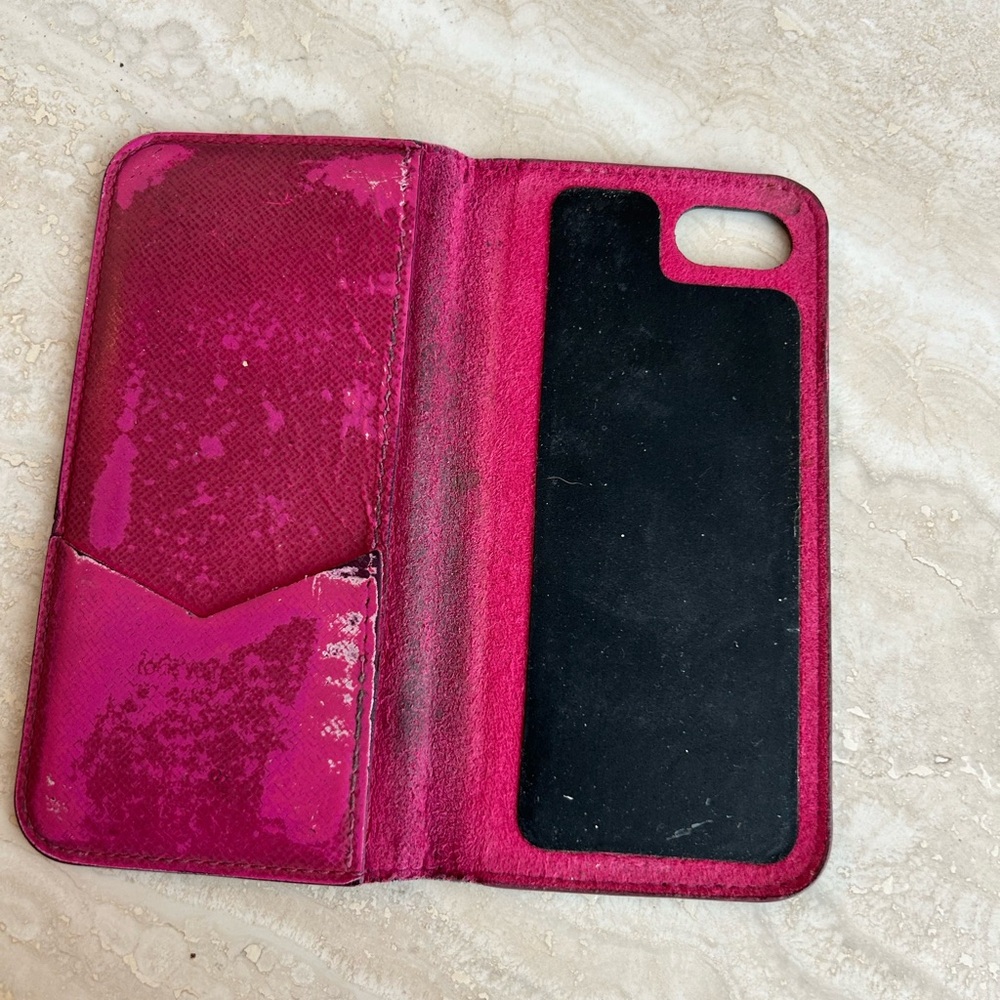 Authentic Louis Vuitton iPhone 7 phone case - Picture 2 of 4